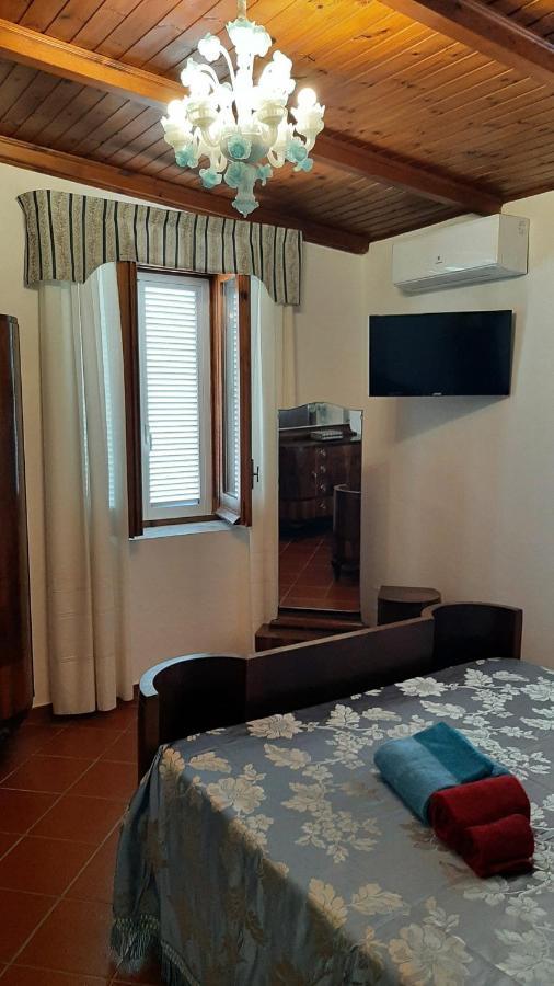 Bed and Breakfast Casale Battaglini Castelnuovo Cilento Esterno foto