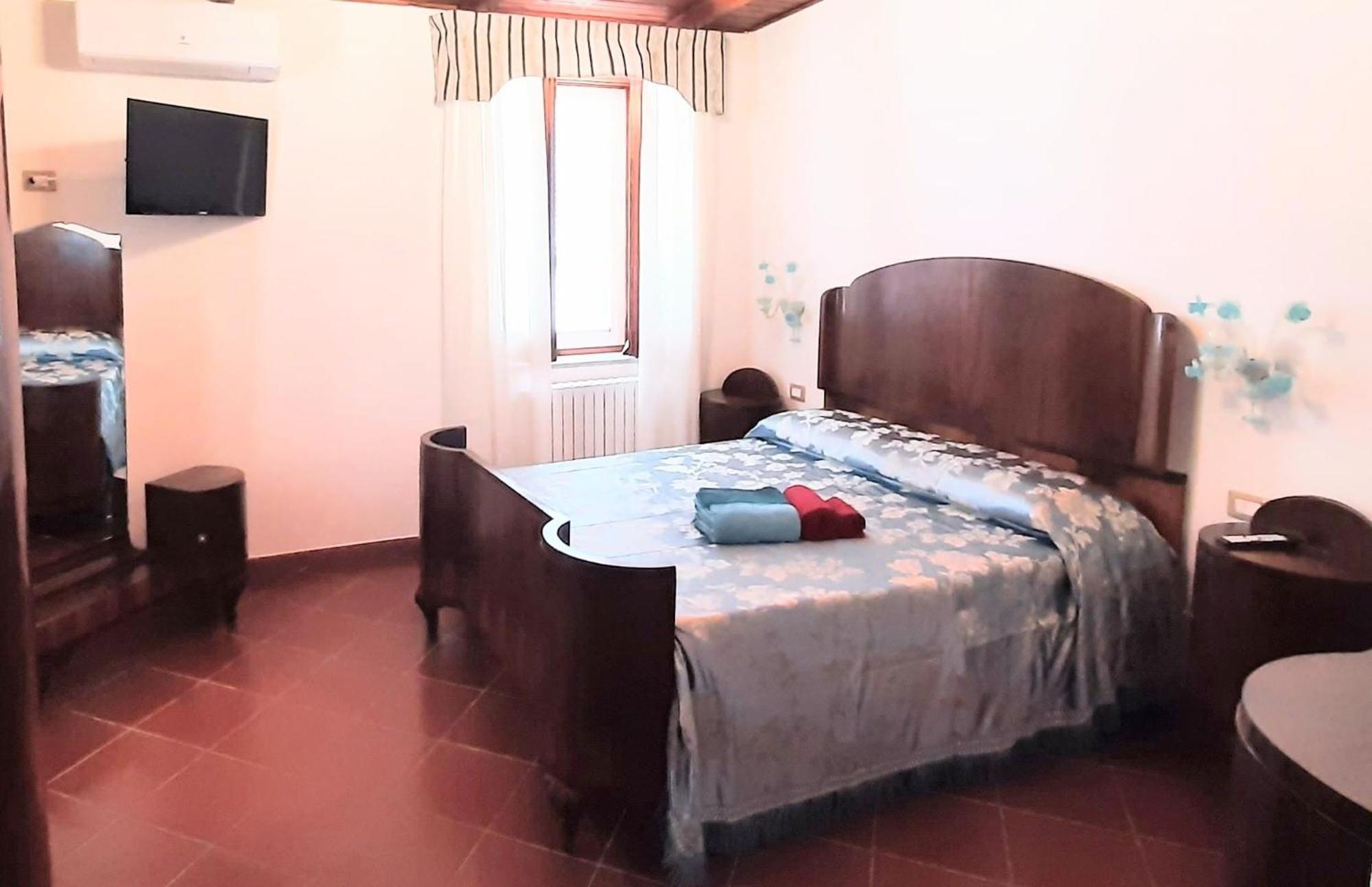Bed and Breakfast Casale Battaglini Castelnuovo Cilento Esterno foto