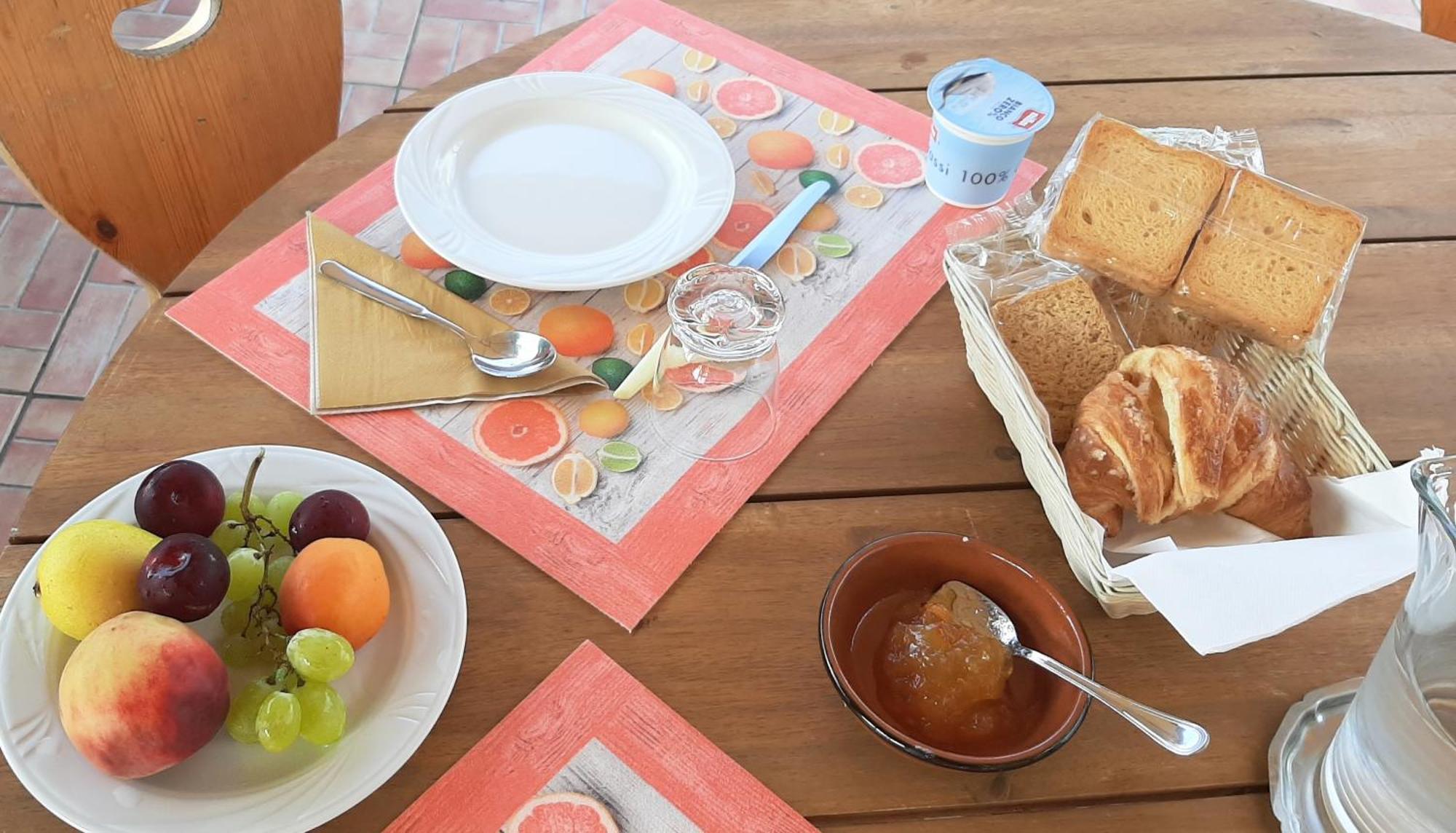 Bed and Breakfast Casale Battaglini Castelnuovo Cilento Esterno foto